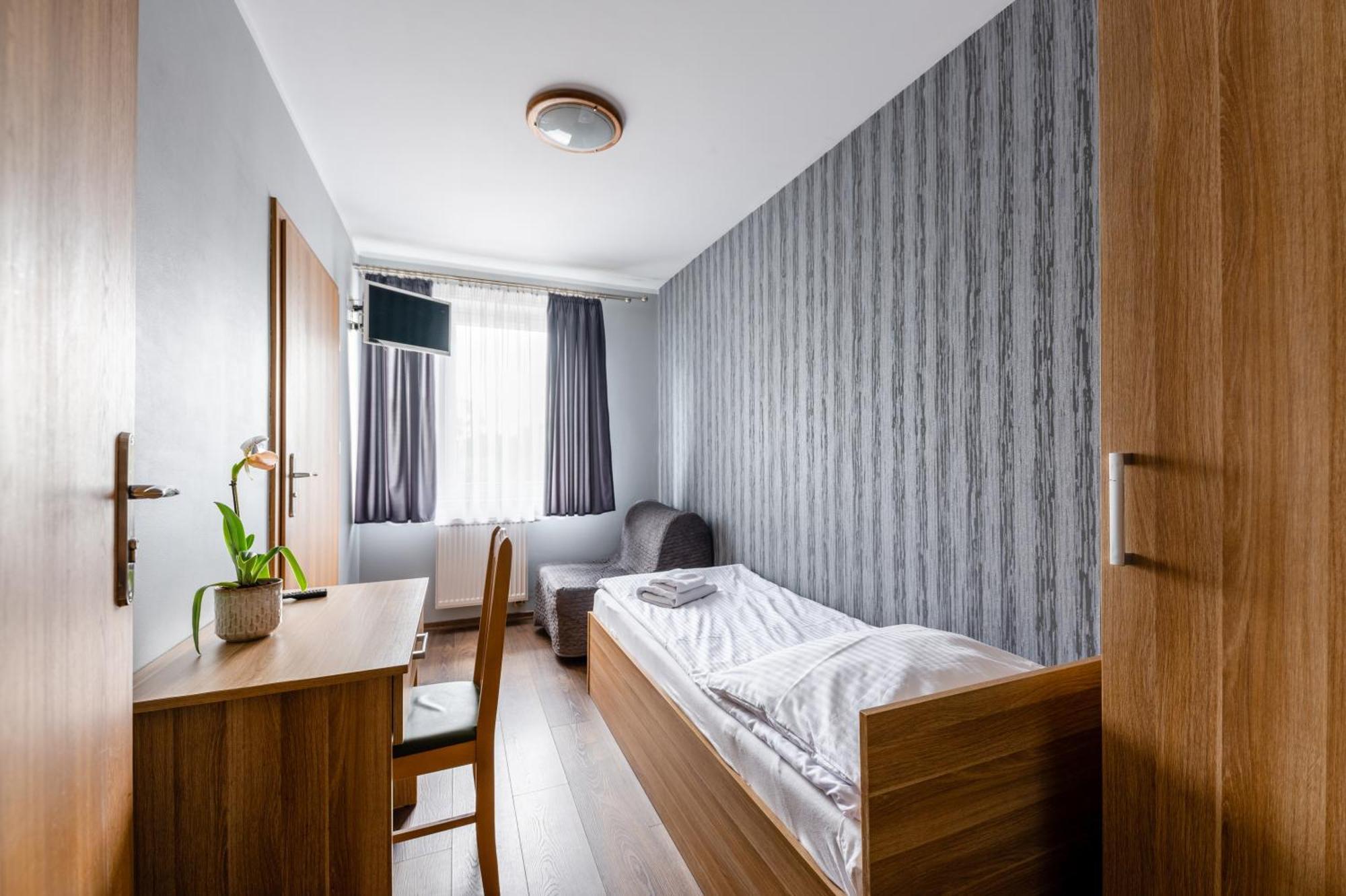 Bed and Breakfast Sleep&Go à Lubliniec Extérieur photo
